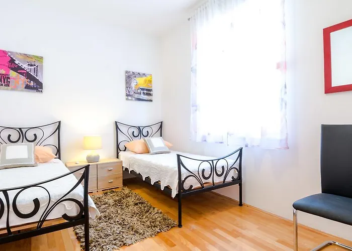 아파트 View 스플리트